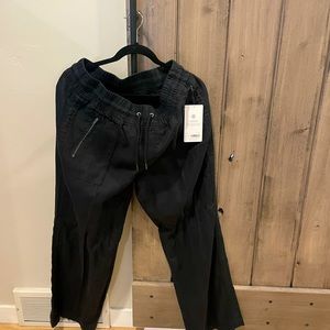 COPY - ATHLETA, Cabi Linen Wide Leg Pant, size 14. These are super cute!